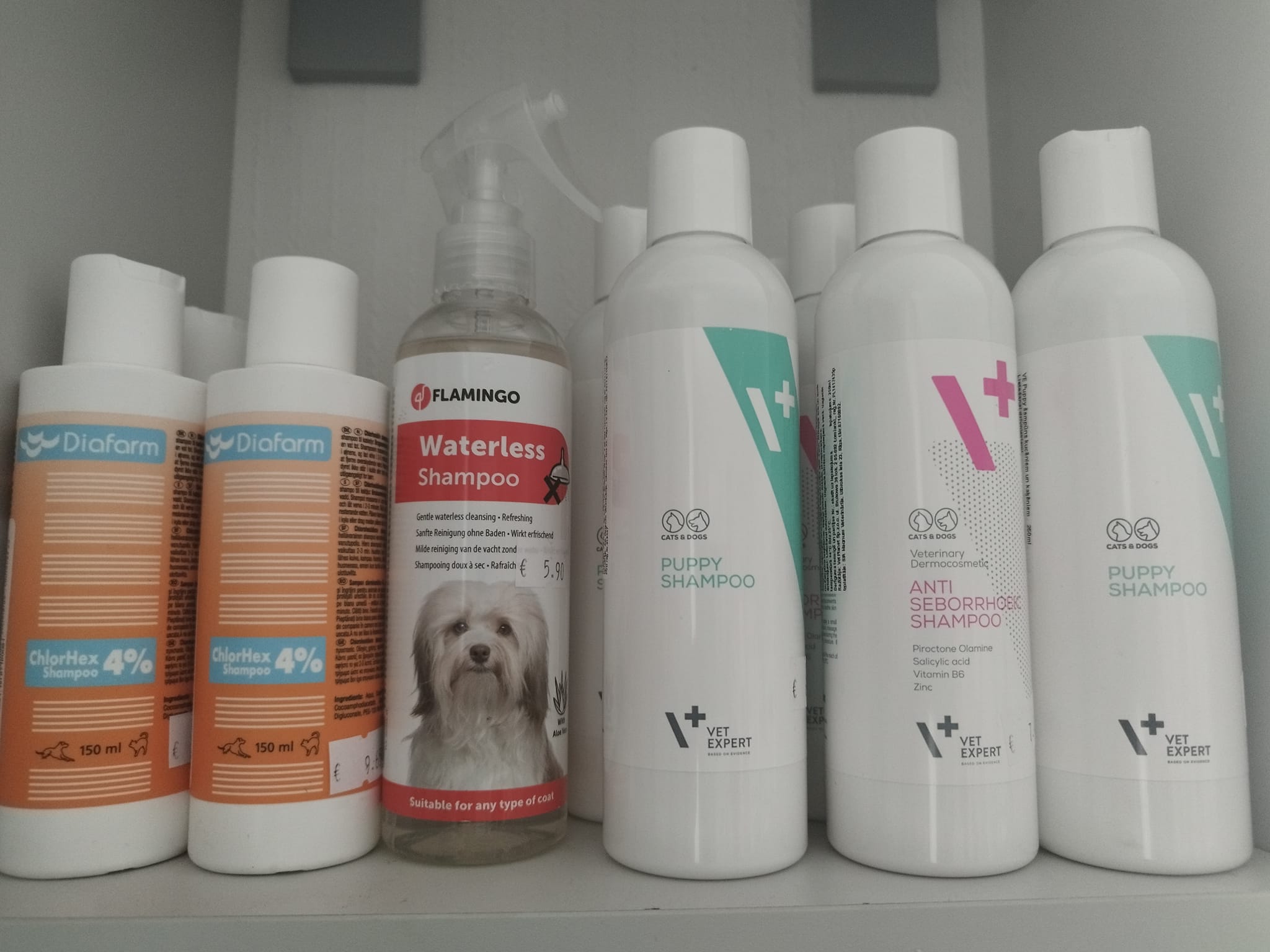 Dzīvnieku šampūni un kopšanas līdzekļi